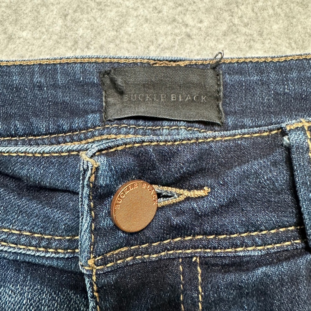 Buckle Black Womens Fit No 53 Skinny Jeans Dark Wash Whiskered 31x31.5 Denim - Picture 3 of 8